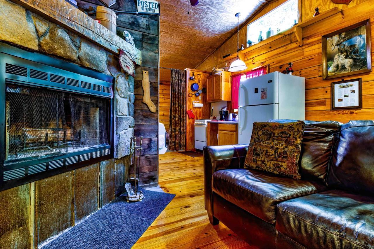 Panther Creek Cabins Чероки Екстериор снимка